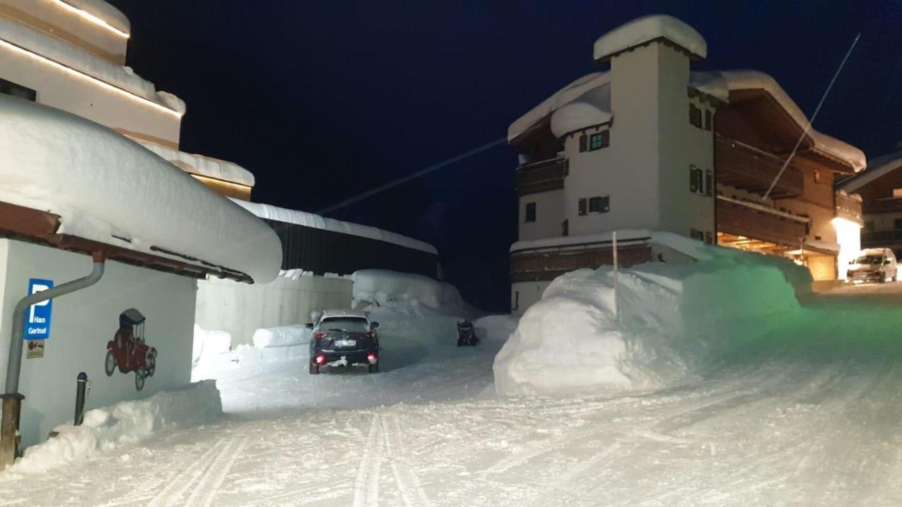 Haus Gertrud Apartamento Sankt Anton am Arlberg Exterior foto